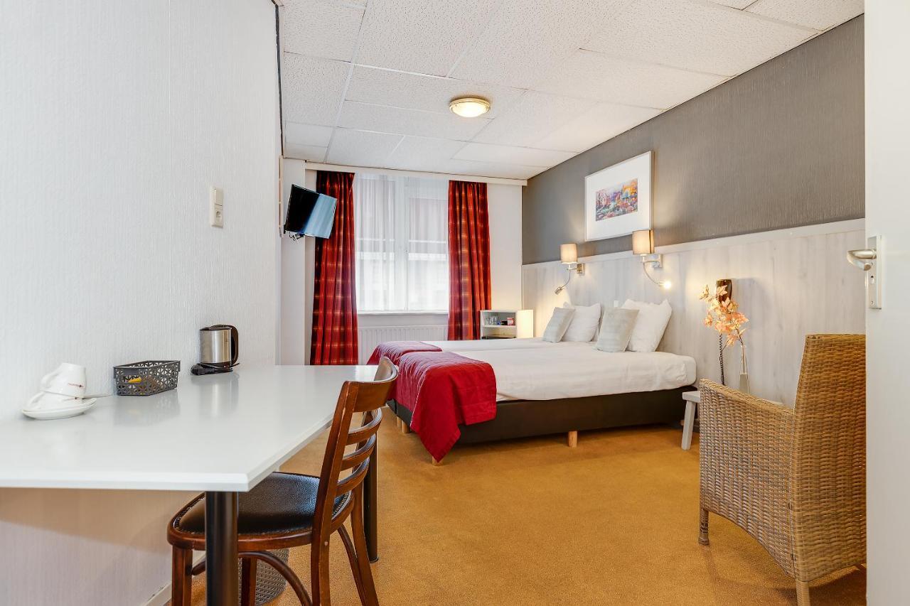 Oranje Hotel Ситард Екстериор снимка