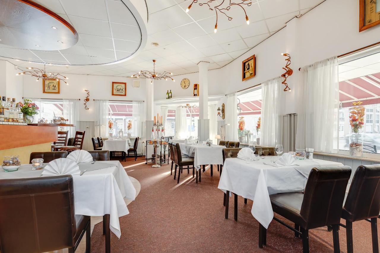 Oranje Hotel Ситард Екстериор снимка