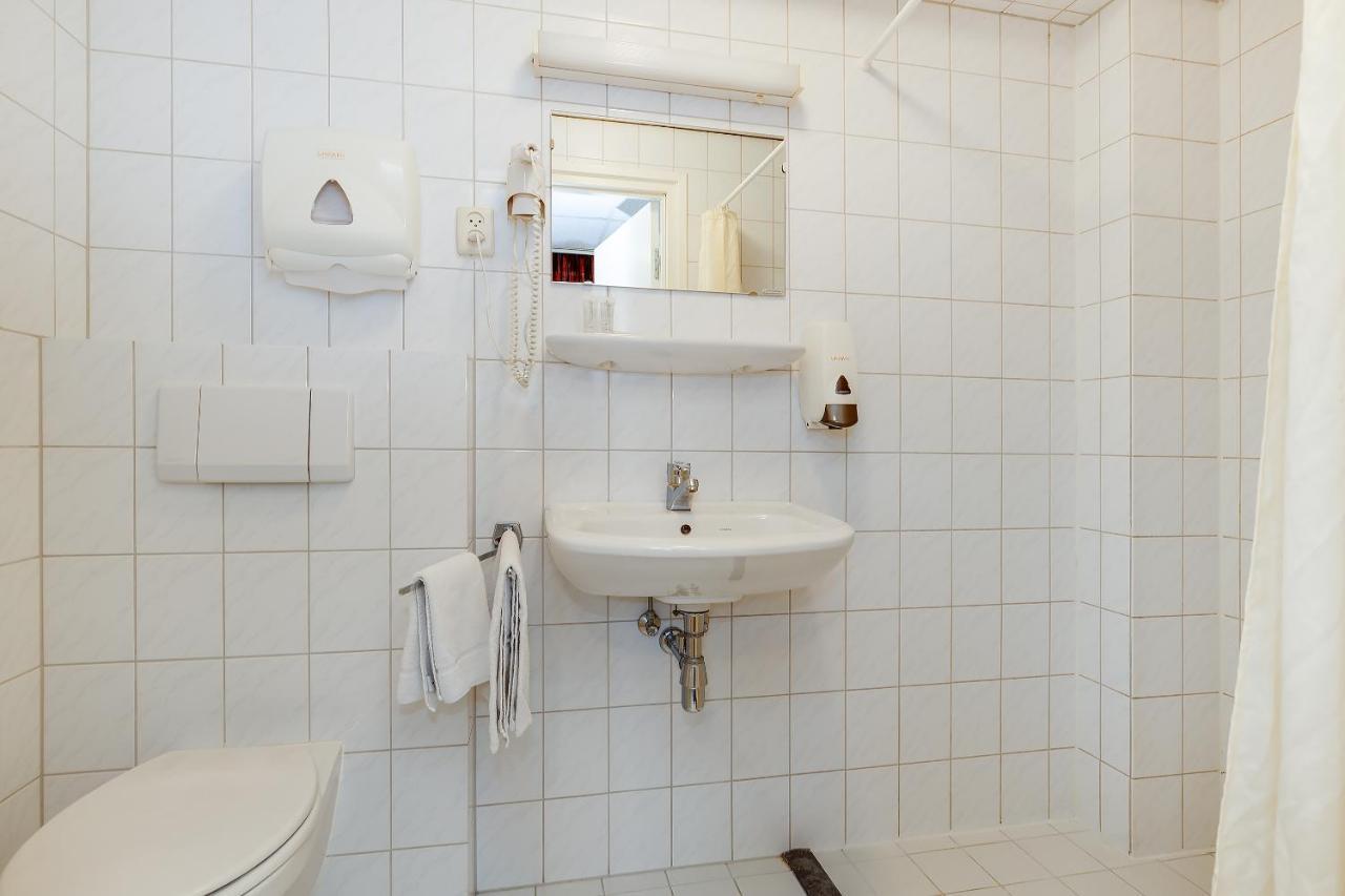 Oranje Hotel Ситард Екстериор снимка